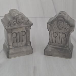 RIP Tombstone Salt & Pepper Shakers | Halloween Gothic Decor